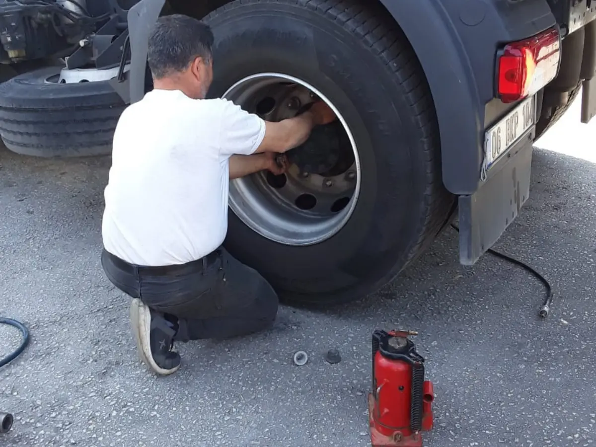 Ulamış Oto Lastikçi